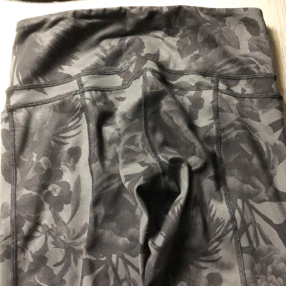 Lululemon Practice Daily Crop
Brisk Bloom Black - Picture 8 of 12